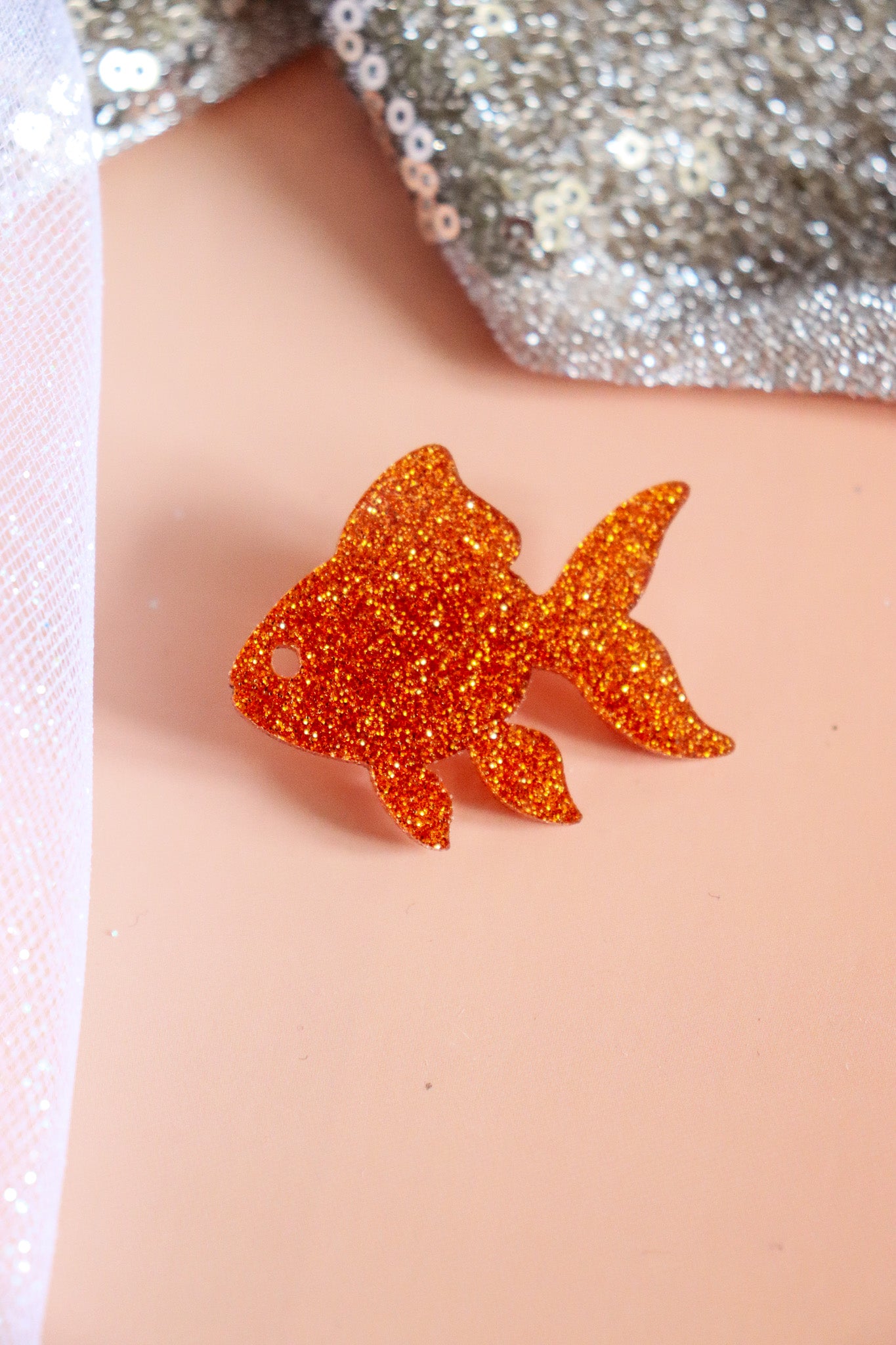 Pin's Poisson rouge